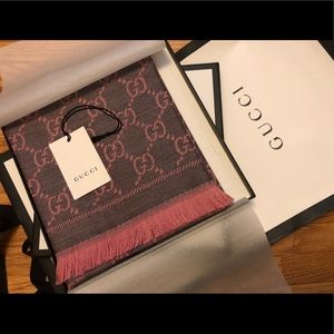 Brand new Gucci GG jacquard pattern knitted scarf